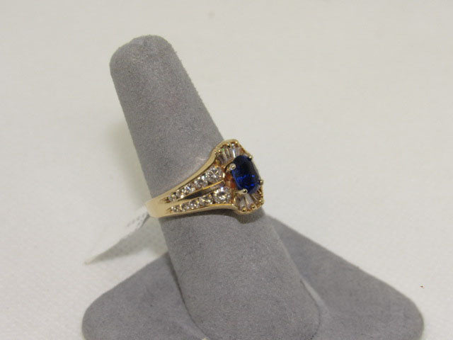 Ladies Fancy Yellow Gold Diamond and Sapphire Ring