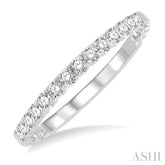 1/4 Ctw Lattice Round Cut Diamond Wedding Band in 14K White Gold