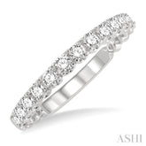 1/2 Ctw Lattice Round Cut Diamond Wedding Band in 14K White Gold