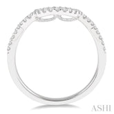 1/5 Ctw Arched Round Cut Diamond Wedding Band in 14K White Gold