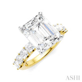 1 1/3 Ctw Emerald Shape Princess and Round Cut Diamond Semi-Mount Engagement Ring in 14K Yellow and White Gold