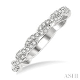 1/4 Ctw Entwined Round Cut Diamond Stackable Twist Band in 14K White Gold
