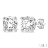 1/2 Ctw Round Cut Diamond Stud Earrings in 14K White Gold