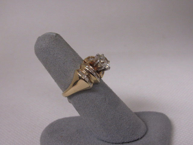 Yellow Gold Ladies Diamond Ring