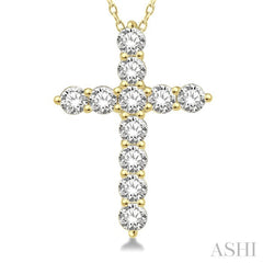 3/4 Ctw Round Cut Diamond Cross Pendant With Chain in 14K Yellow Gold