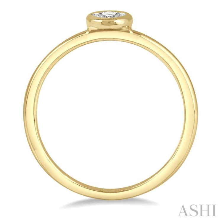 1/50 Ctw Oval Shape Round Cut Diamond Promise Ring in 10K Yellow Gold