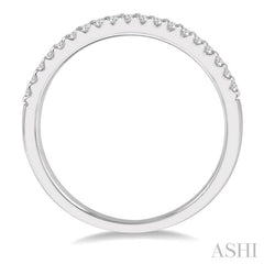 1/5 Ctw Round Cut Diamond Wedding Band in 14K White Gold