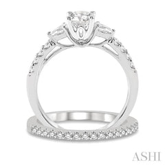 1 Ctw Round & Pear Cut Diamond Wedding Set With 7/8 Ctw Engagement Ring and 1/8 Ctw Wedding Band in 14K White Gold