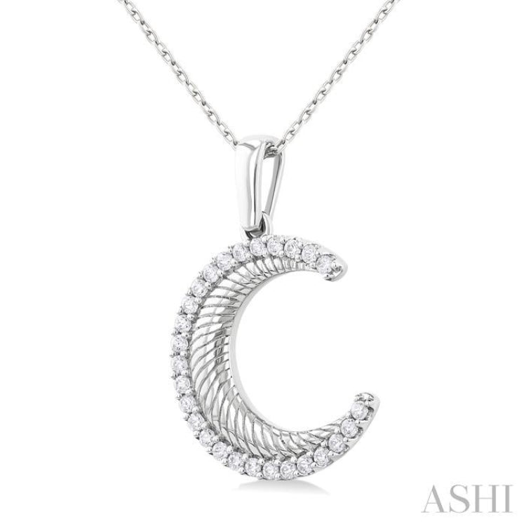 1/5 Ctw Spiral Textured Crescent Moon Round Cut Diamond Pirouette Fashion Pendant With Chain in 14K White Gold