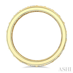 2 Ctw Round Cut Diamond Eternity Wedding Band in 14K Yellow Gold