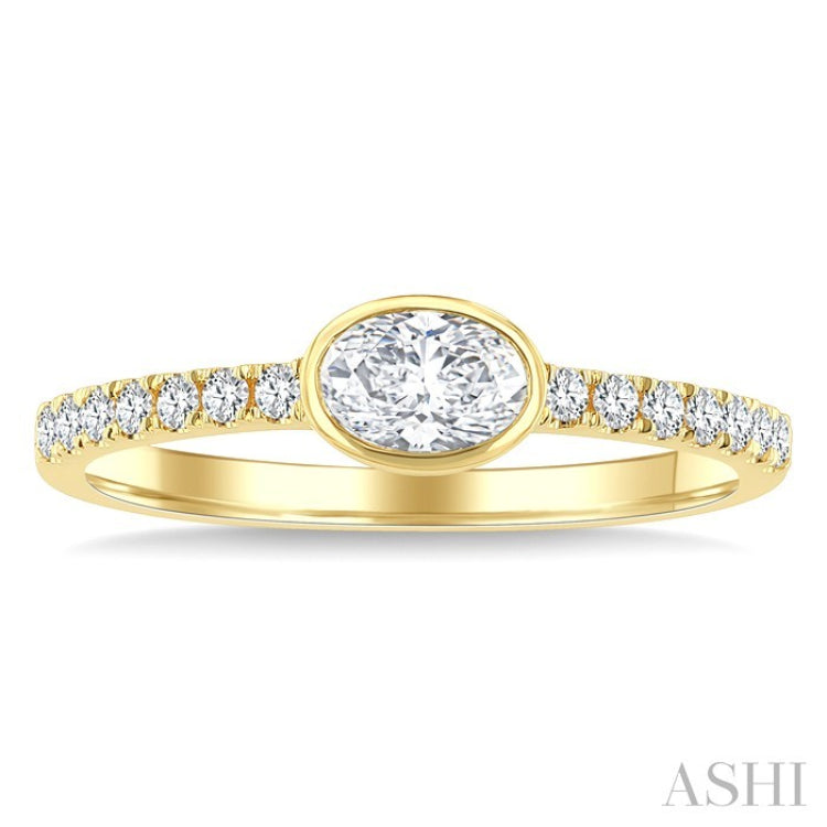 1/2 Ctw Luna Bezel East-West Oval Cut and Round Cut Diamond Ring in 14K Yellow Gold
