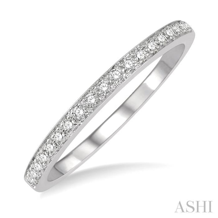 1/6 Ctw Diamond Band in 14K White Gold