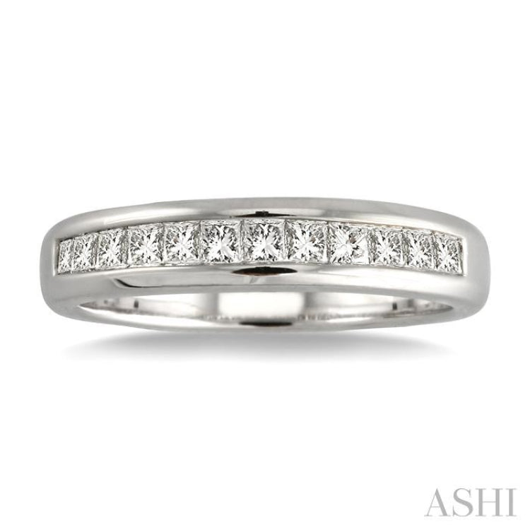 1/2 Ctw Princess Cut Diamond Wedding Band in 14K White Gold