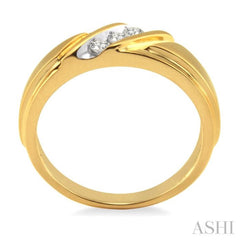 1/8 Ctw Round Cut Diamond Women's Ring in 14K Yellow Gold