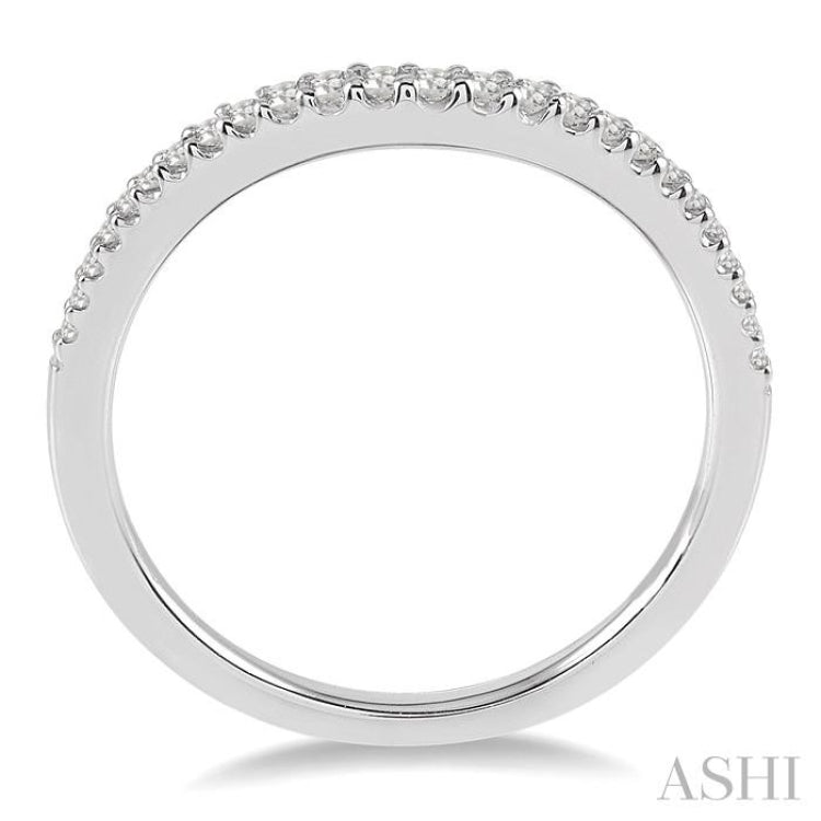 1/6 Ctw Round Cut Diamond Wedding Band in 14K White Gold