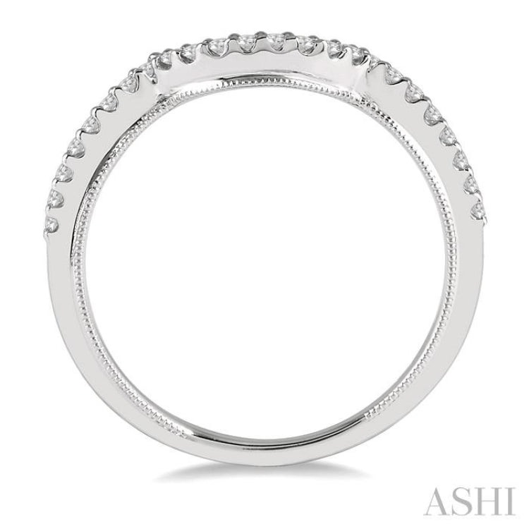 1/6 Ctw Round Cut Diamond Wedding Band in 14K White Gold