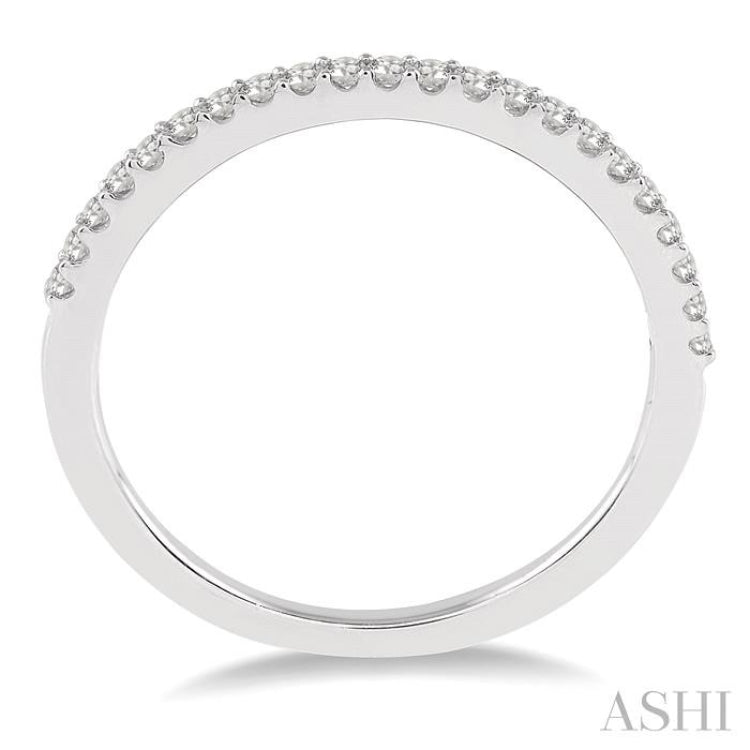 1/5 Ctw Round Cut Diamond Wedding Band in 14K White Gold