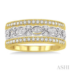 1/2 Ctw Round Cut Diamond Triple Band Set in 14K White and Yellow Gold