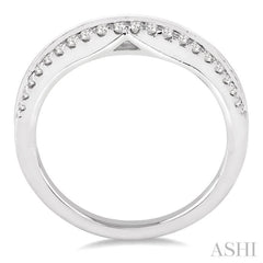 1/4 Ctw Round Cut Diamond Wedding Band in 14K White Gold