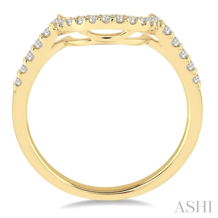 1/4 Ctw Round Cut Diamond Wedding Band in 14K Yellow Gold