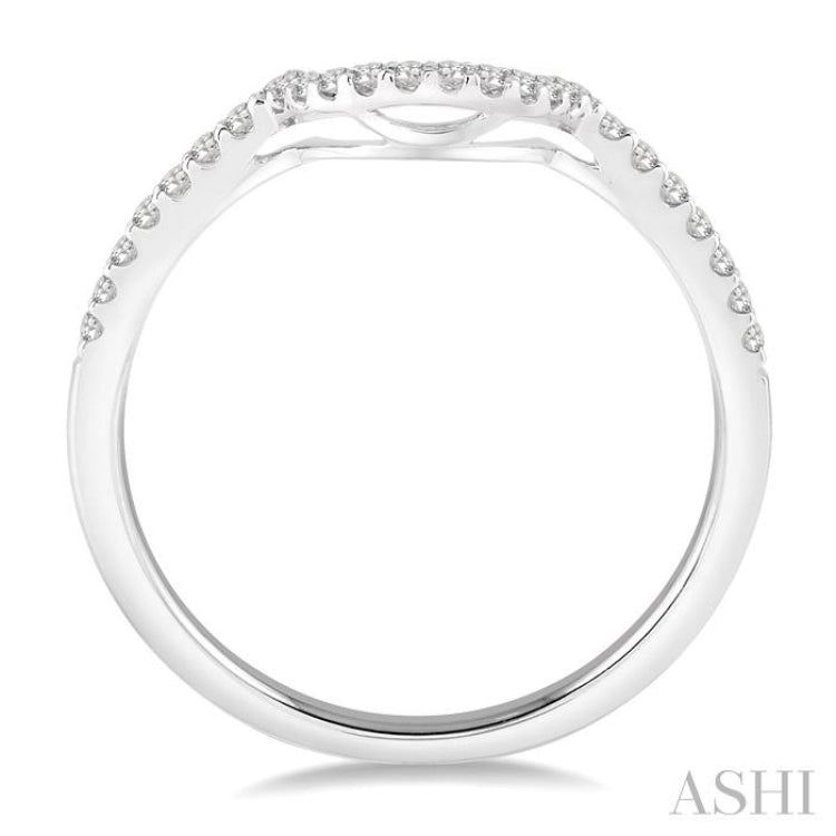 1/5 Ctw Round Cut Diamond Wedding Band in 14K White Gold