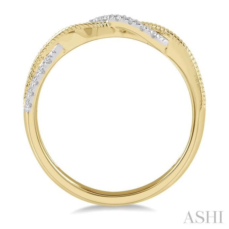 1/6 Ctw Entwined Round Cut Diamond Fashion Ring in 14K Yellow Gold