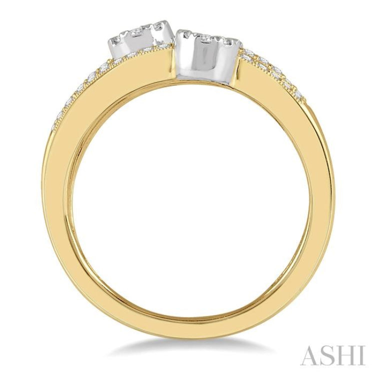 3/8 Ctw Split Top Tri Mount Lovebright Round Cut Diamond Ring in 14K Yellow Gold