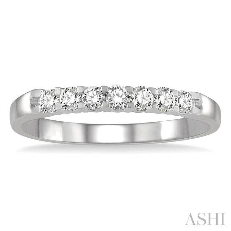 1/4 ctw 7 Stone Round Cut Diamond Wedding Band in 14K White Gold