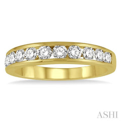 3/4 ctw Channel Set 11 Stone Round Cut Diamond Wedding Band in 14K Yellow Gold