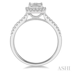 5/8 Ctw Round Cut Diamond Octagon Shape Lovebright Ring in 14K White Gold