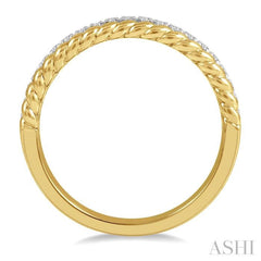 1/5 Ctw Rope Bead and Round Cut Diamond Wedding Band in 14K Yellow Gold