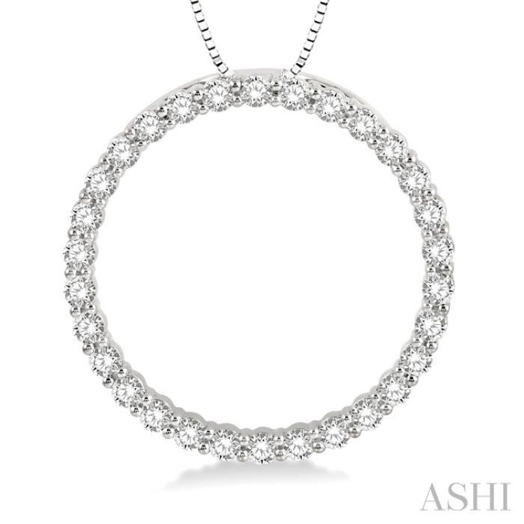 1 Ctw Round Cut Diamond Circle of Love Pendant with Chain in 14K White Gold