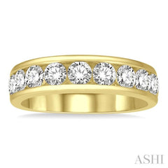 1 1/2 ctw Channel Set 11 Stone Round Cut Diamond Wedding Band in 14K Yellow Gold