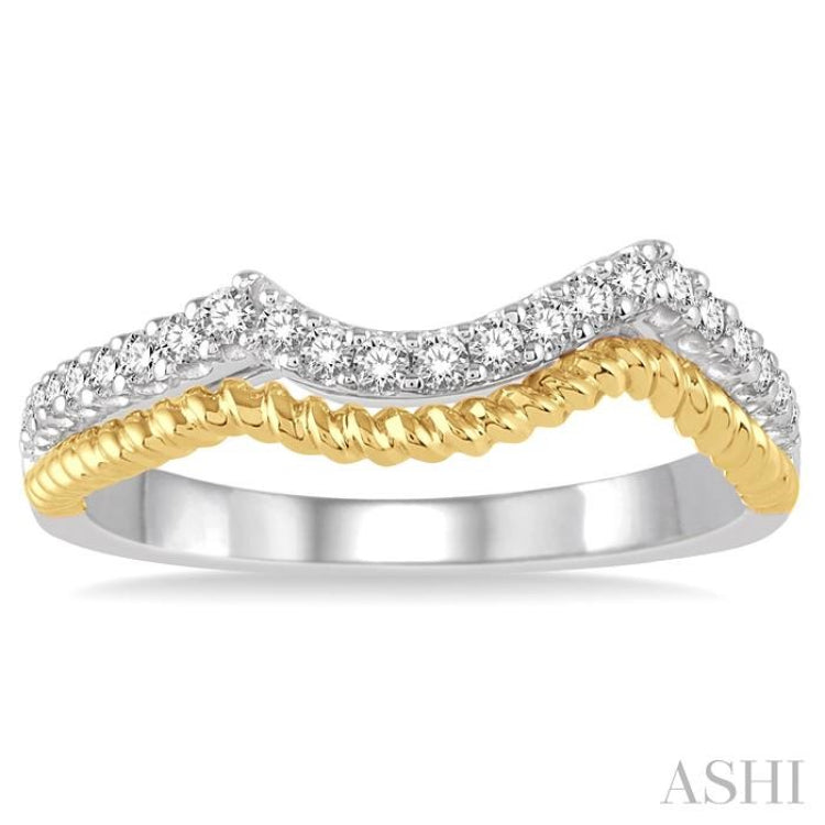 1/4 Ctw Round Cut Diamond Wedding Band in 14K White and Yellow Gold