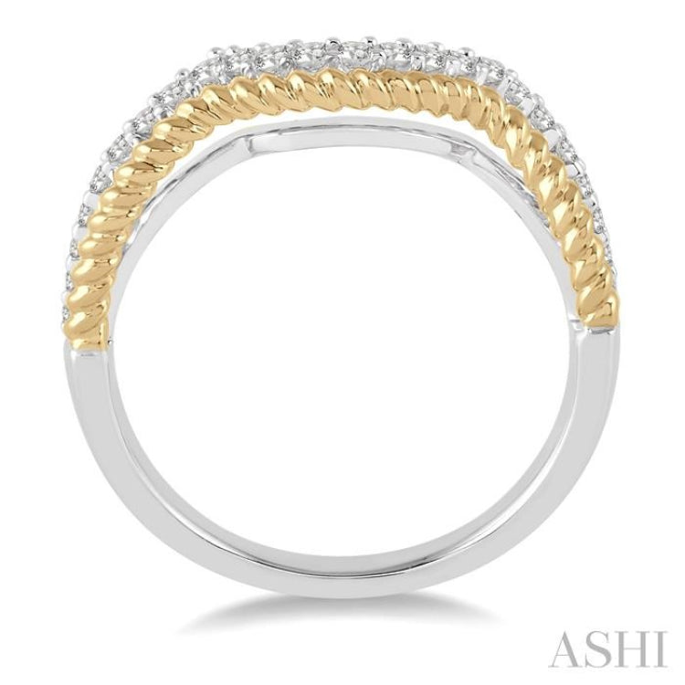 1/4 Ctw Round Cut Diamond Wedding Band in 14K White and Yellow Gold