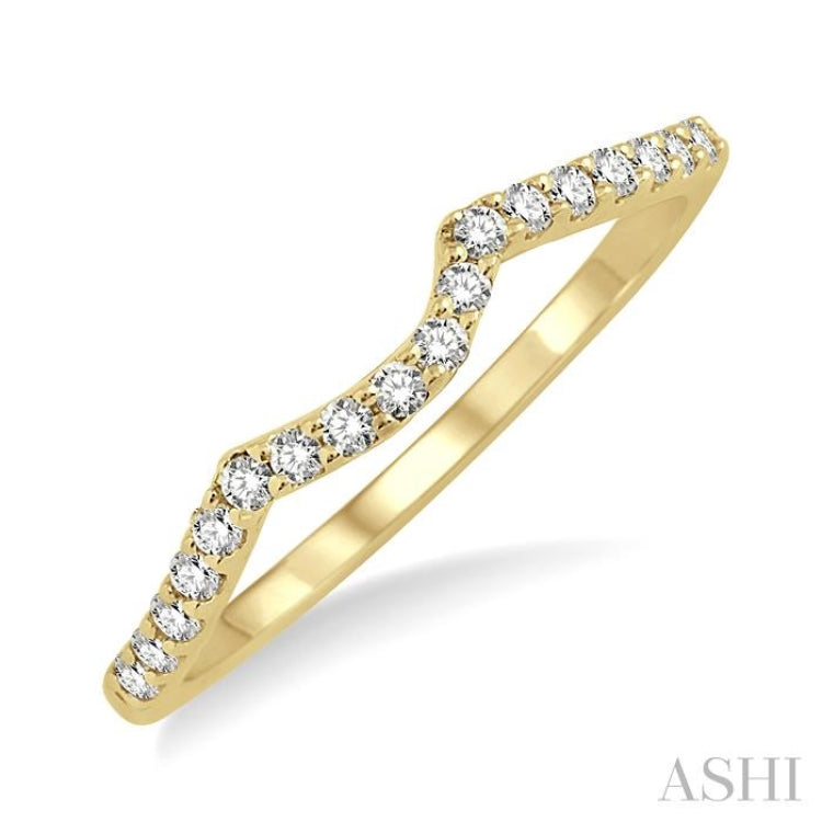 1/5 Ctw Round Cut Diamond Wedding Band in 14K Yellow Gold