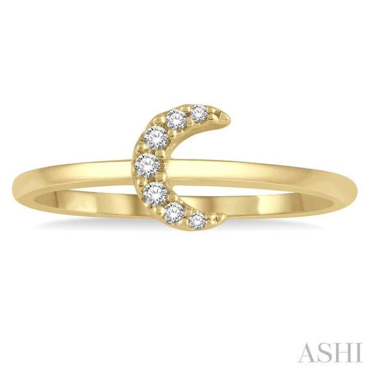 1/20 Ctw Crescent Round Cut Diamond Petite Fashion Ring in 10K Yellow Gold