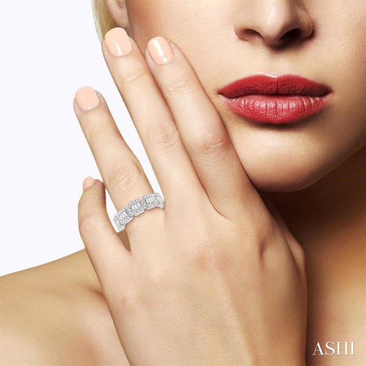 3/4 Ctw Baguette and Round Cut Diamond Fusion Ring in 14K White Gold