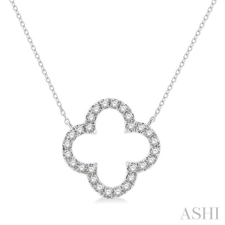 1/2 ctw Clover Round Cut Diamond Pendant in 14K White Gold