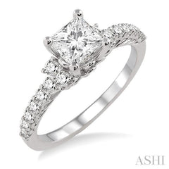 1/2 Ctw Diamond Semi-Mount Engagement Ring in Platinum