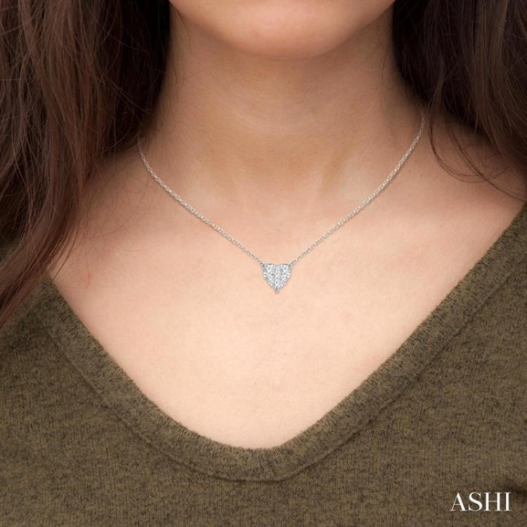 1/4 Ctw Lovebright Diamond Heart Pendant With Chain in 14K White Gold