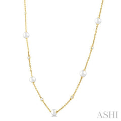 1/6 Ctw 4 MM Cultured Pearl and Round Cut Diamond Station Necklace in 14K Yellow Gold