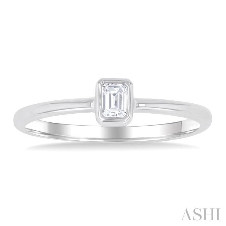 1/6 Ctw Petite Bezel Set Emerald Cut Diamond Fashion Ring in 10K White Gold