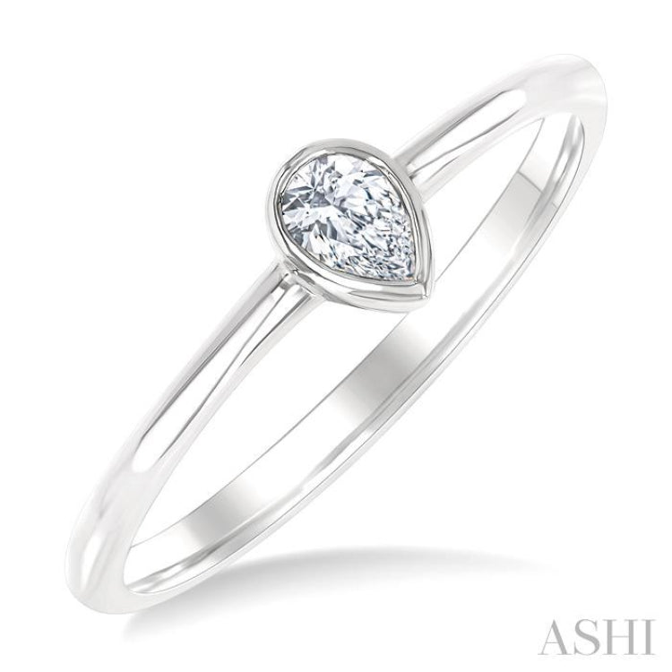 1/6 Ctw Petite Bezel Set Pear Cut Diamond Fashion Ring in 10K White Gold