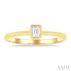 1/6 Ctw Petite Bezel Set Emerald Cut Diamond Fashion Ring in 10K Yellow Gold