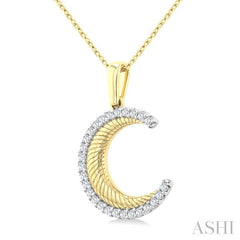 1/5 Ctw Spiral Textured Crescent Moon Round Cut Diamond Pirouette Fashion Pendant With Chain in 10K Yellow Gold