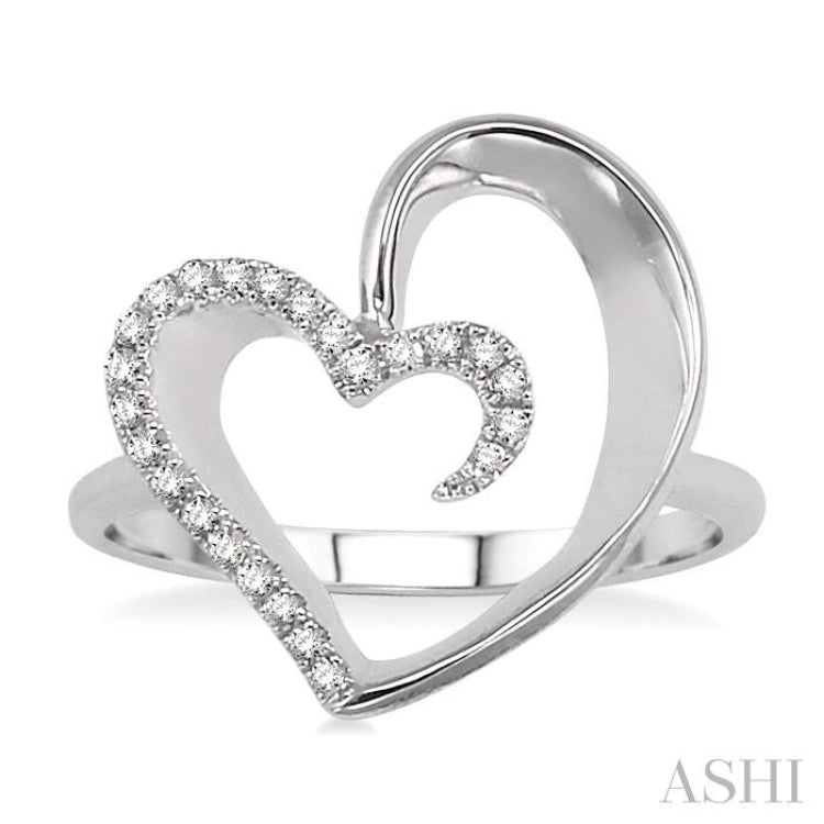 1/10 Ctw Round Cut Diamond Heart Shape Ring in 10K White Gold