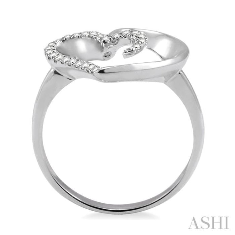 1/10 Ctw Round Cut Diamond Heart Shape Ring in 10K White Gold