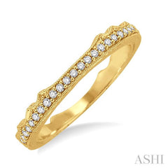 1/10 Ctw Round Cut Diamond Wedding Band in 14K Yellow Gold