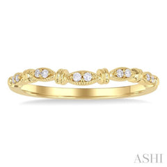 1/20 ctw Marquise Link Round Cut Diamond Wedding Band in 14K Yellow Gold